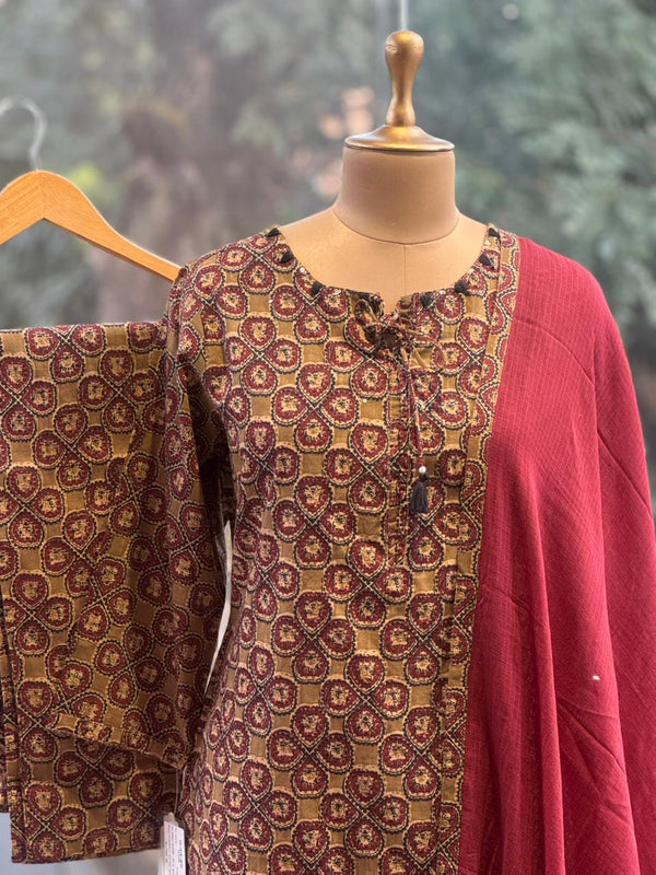 Ajarakh Printed Dupatta Set