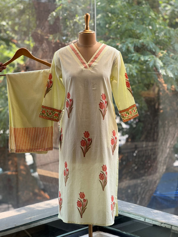 Pastel Yellow Set
