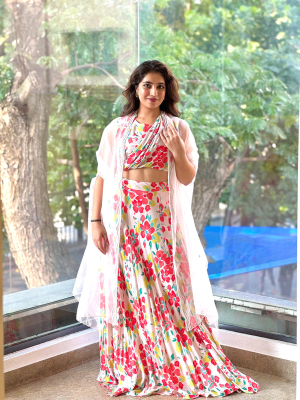 Pinkish Intricate Work Cape Set