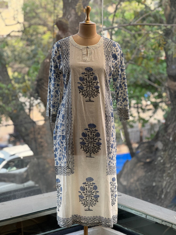 Cream /Blue Block Printed Dupatta Set