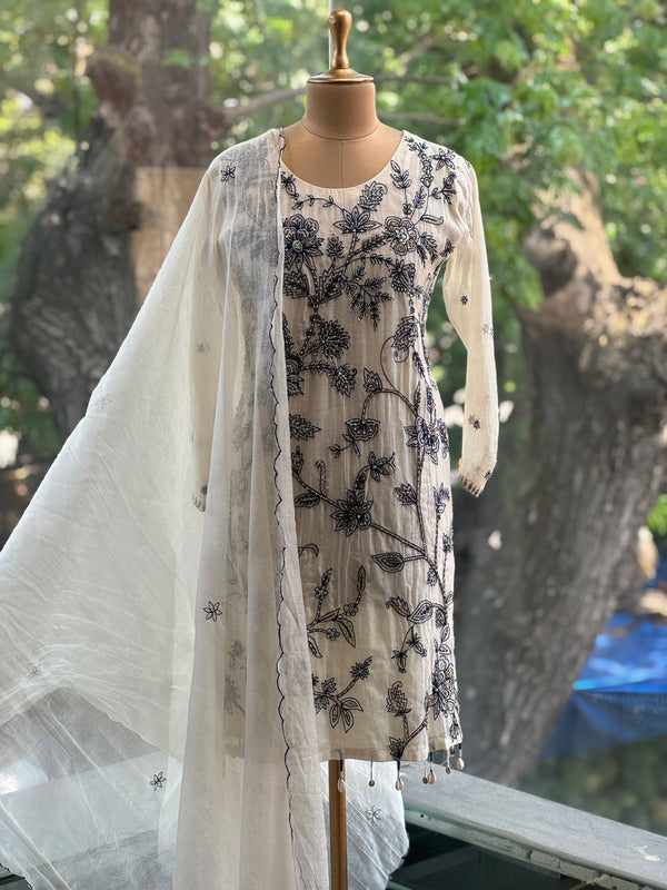Off White Jaal Embroidery Suit