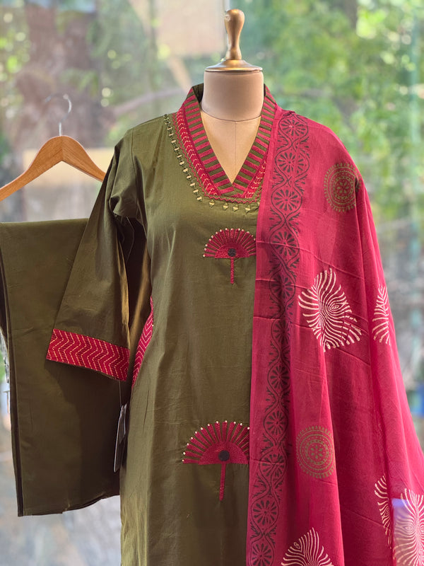 Green Mirror Work Dupatta Set