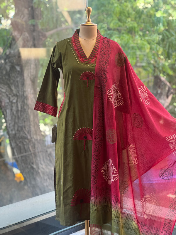 Green Mirror Work Dupatta Set