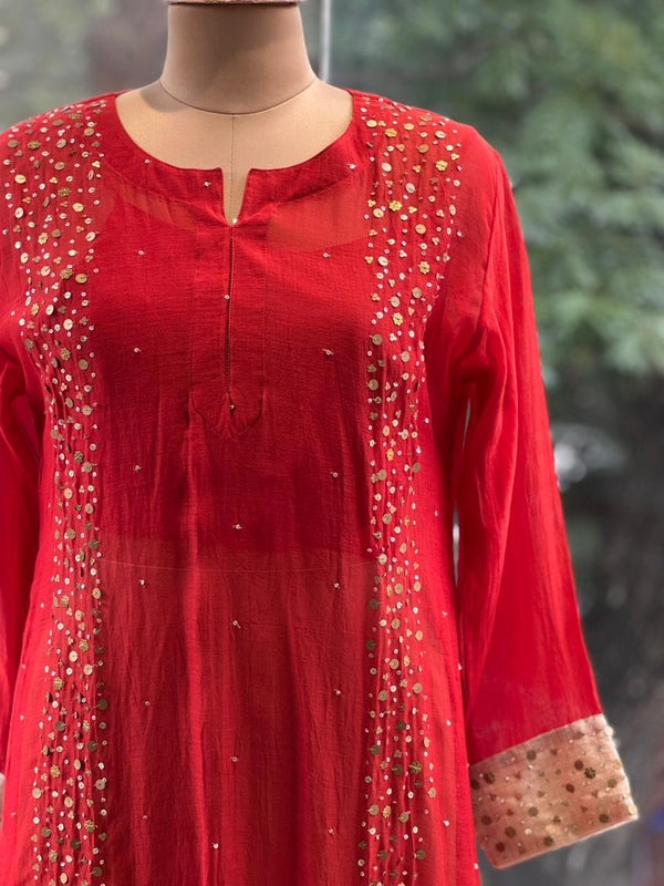 Red Mul Suit