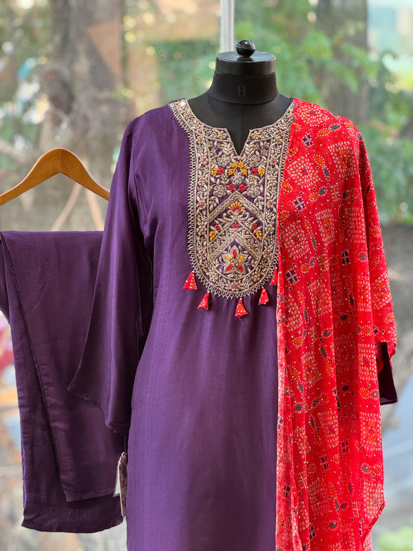 Purple Suit with Bandhini Dupatta & straight pants