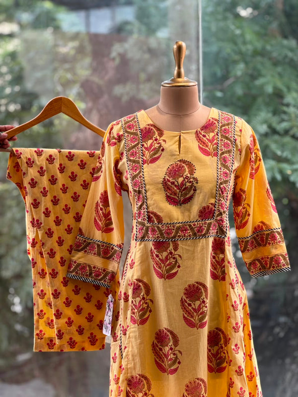 Pure Cotton Color Block Printed Kurta Set