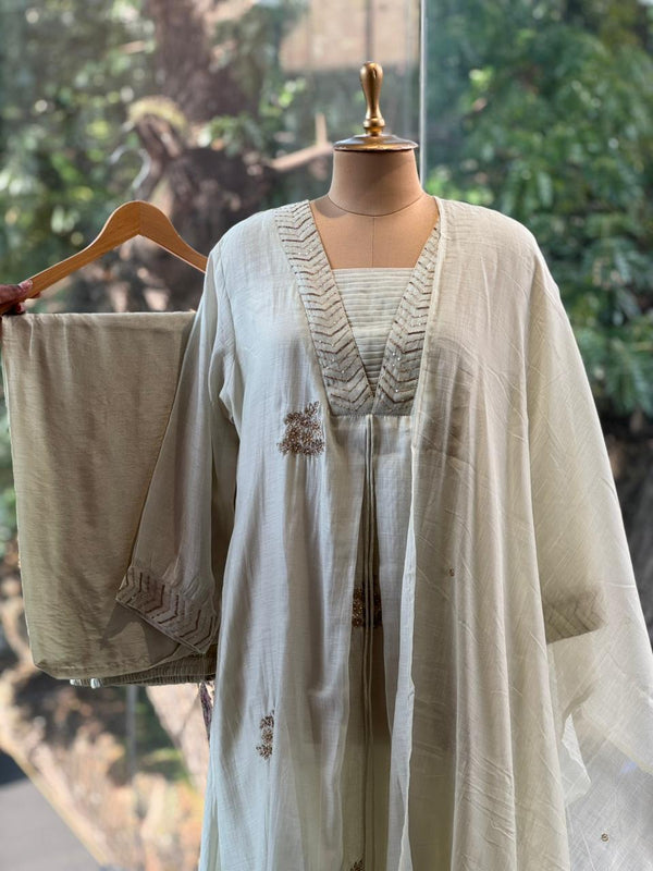Half White Mul Dupatta Set