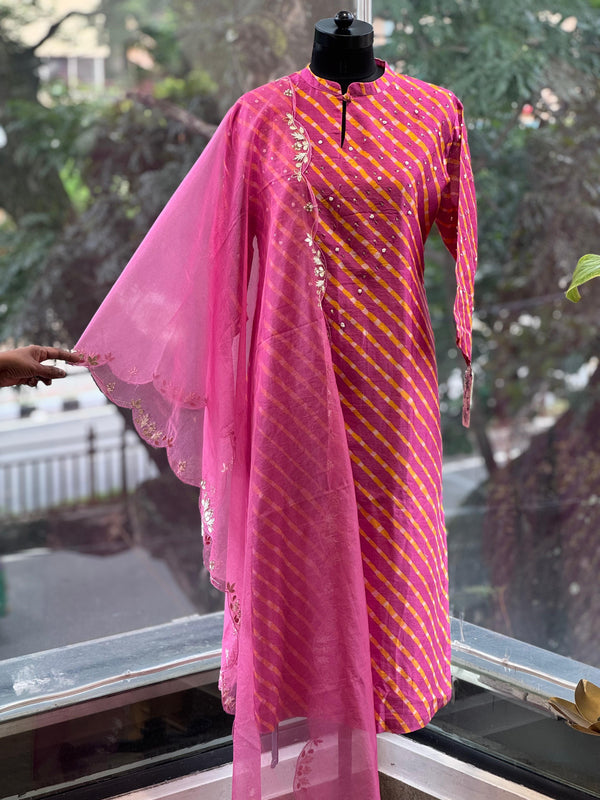 Pink Leheriya Dupatta Set