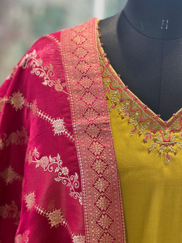 Green Yolk Neck Banarasi Dupatta Set