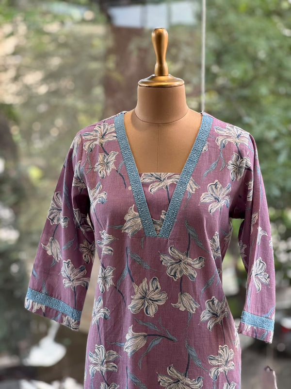 Light Purple V Neck Tunic
