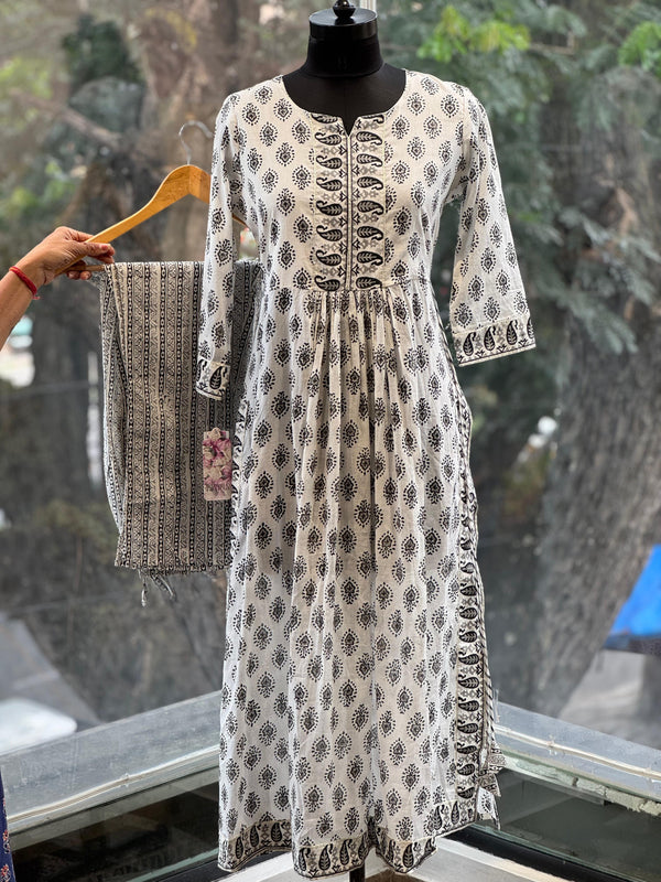 White Block Printed Set