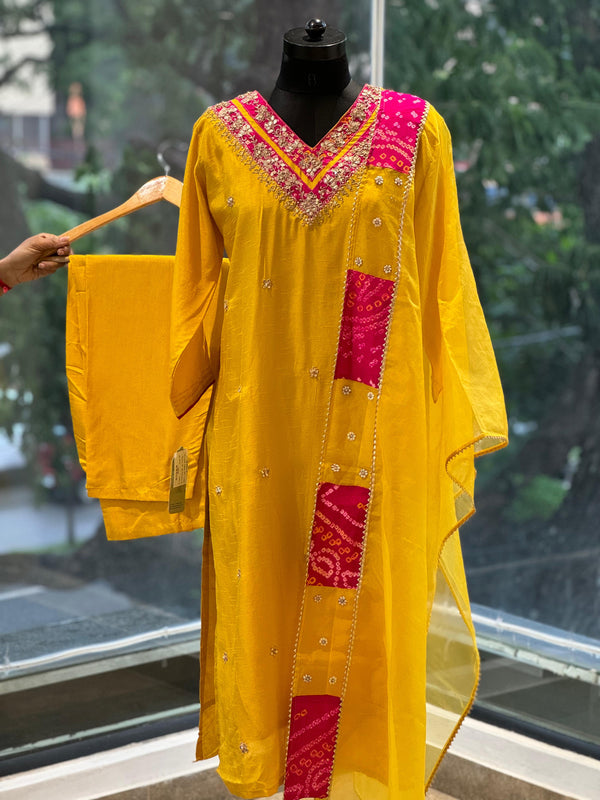 Yellow Gota V Neck Suit Set