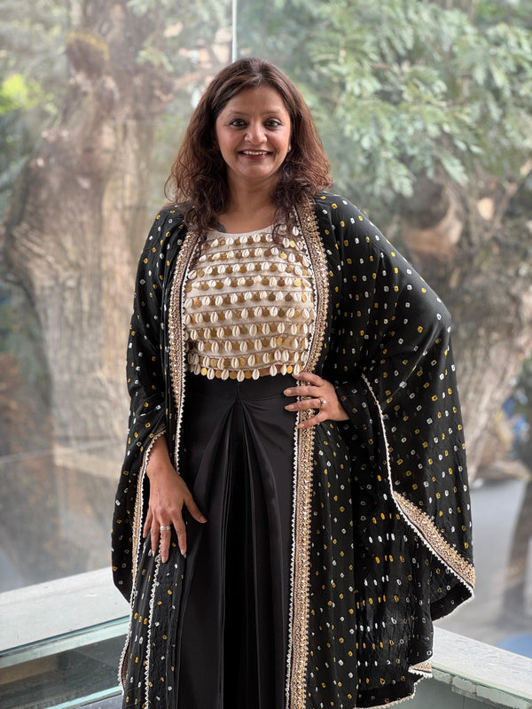 Black Bnadhej Print Cape Set