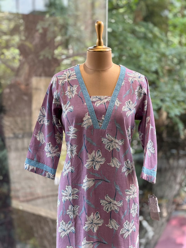 Light Purple V Neck Tunic