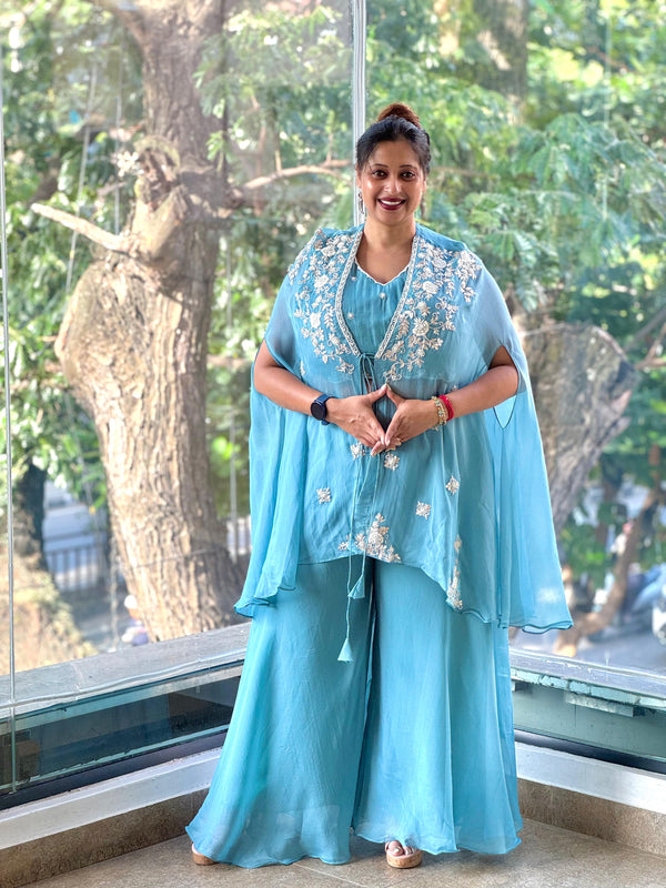 Blue Gota Work Cape