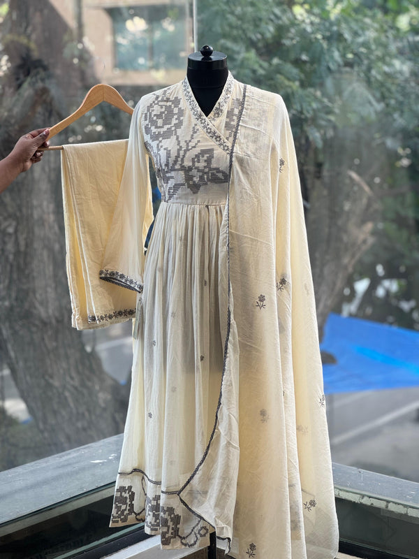 White Anghrakha Suit