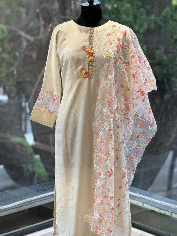 Off White Silk Kurta With Dupatta