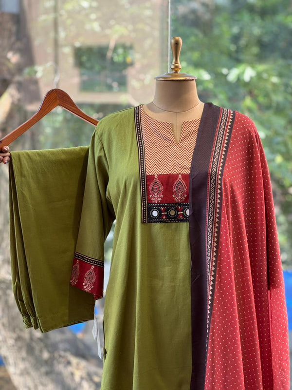 Green Printed Dupatta Set