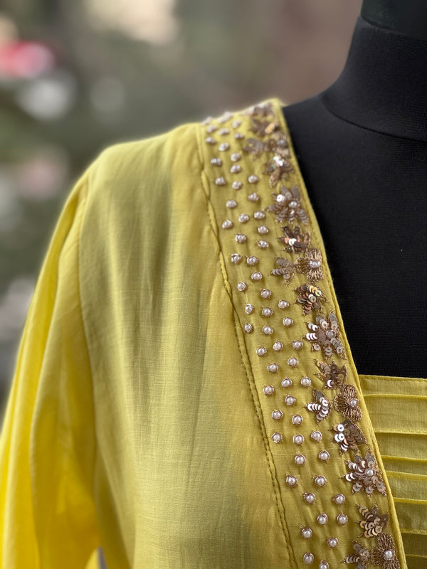 Yellow Mul Knot Work Suit