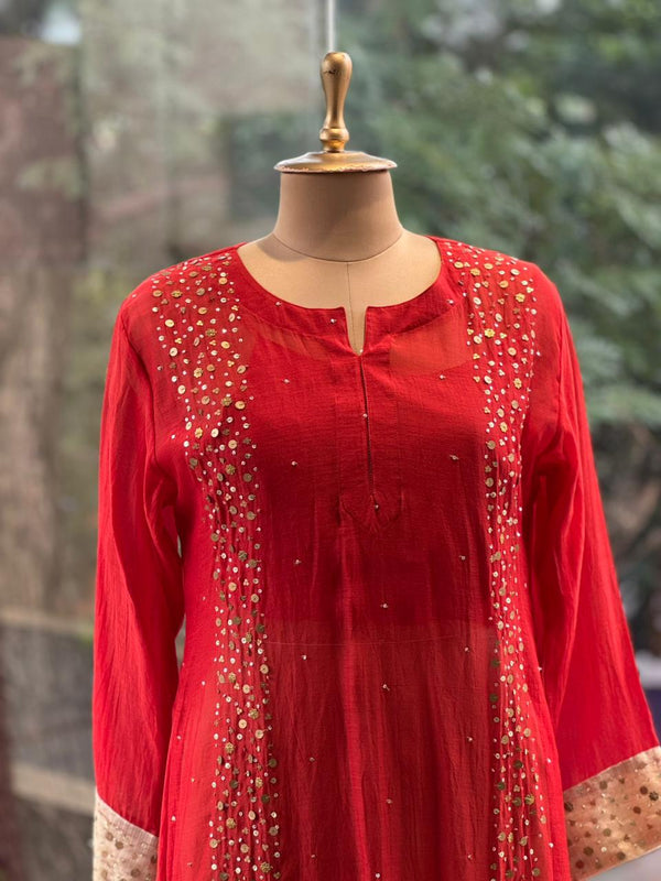 Red Mul Suit