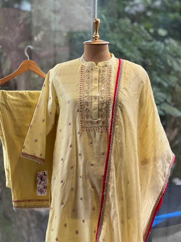 Yellow Banarasi Weaving Dupatta Set