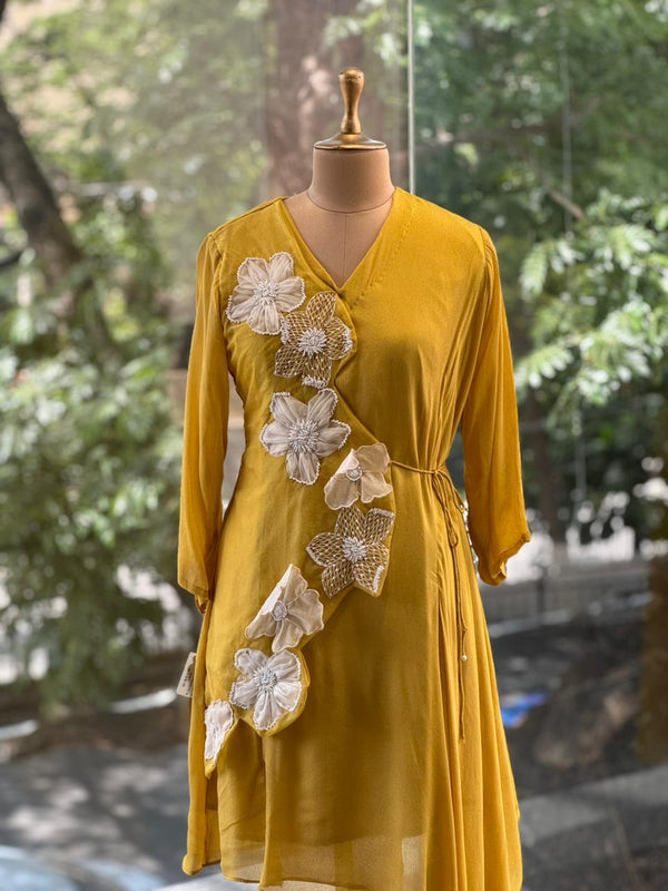 Stylish Yellow Tie Knot Co Ord