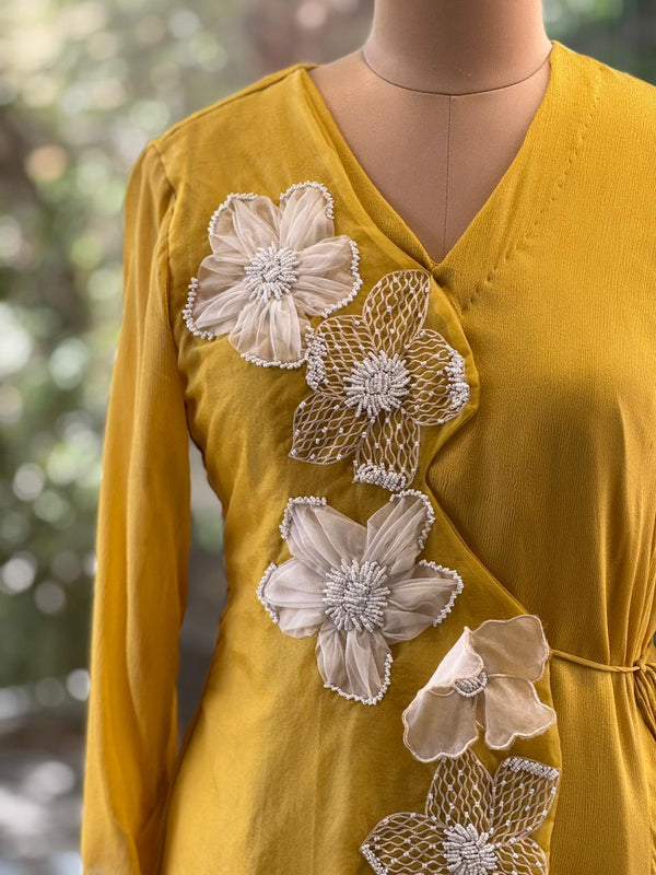 Stylish Yellow Tie Knot Co Ord