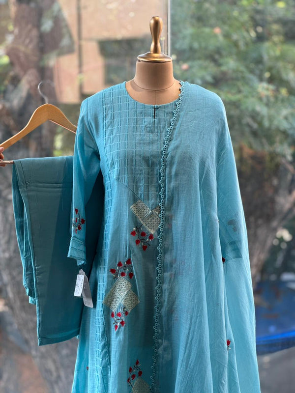 Blue Mul Dupatta Set