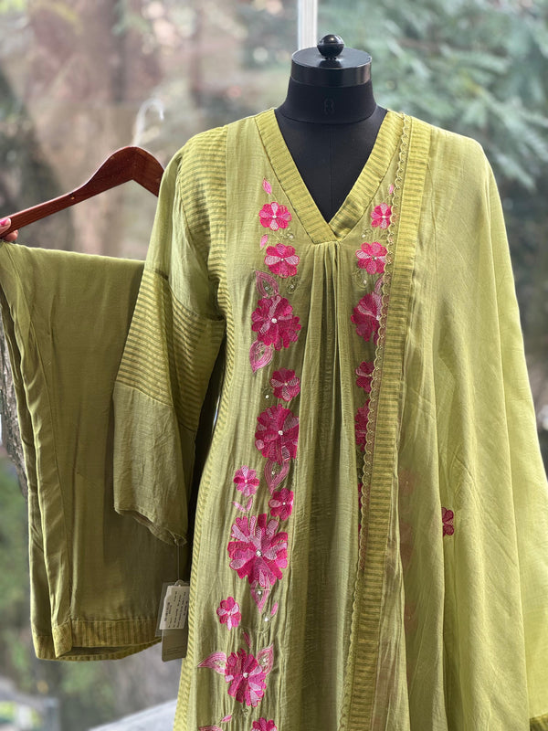 Green Mul V Neck Suit