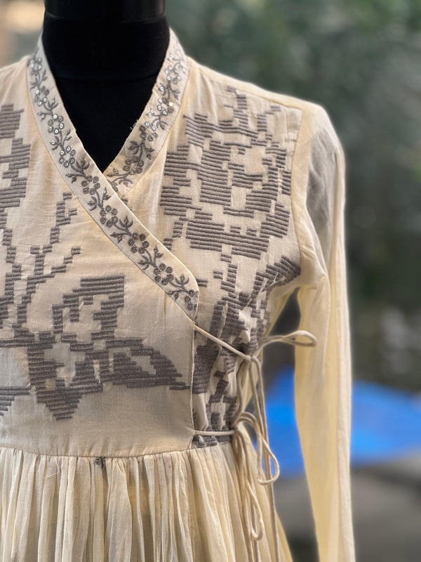 White Anghrakha Suit