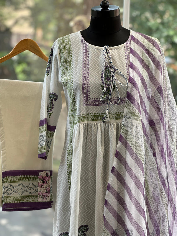White Yolk Neck A-Line Suit Set