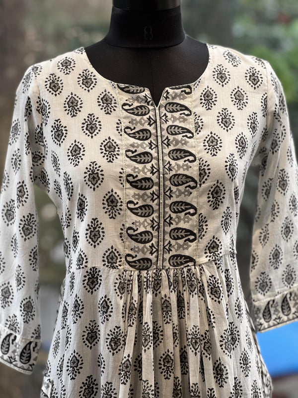 White Block Printed Set