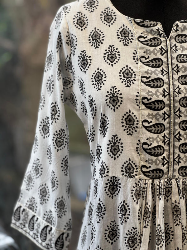 White Block Printed Set