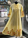 Pintuck yoke kurta