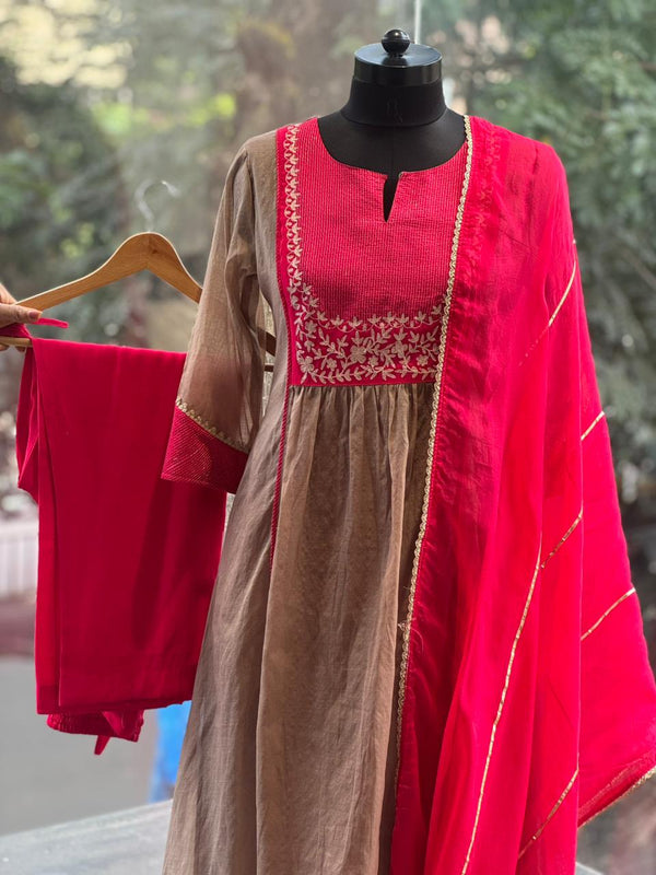 Brown Mul Dupatta Set